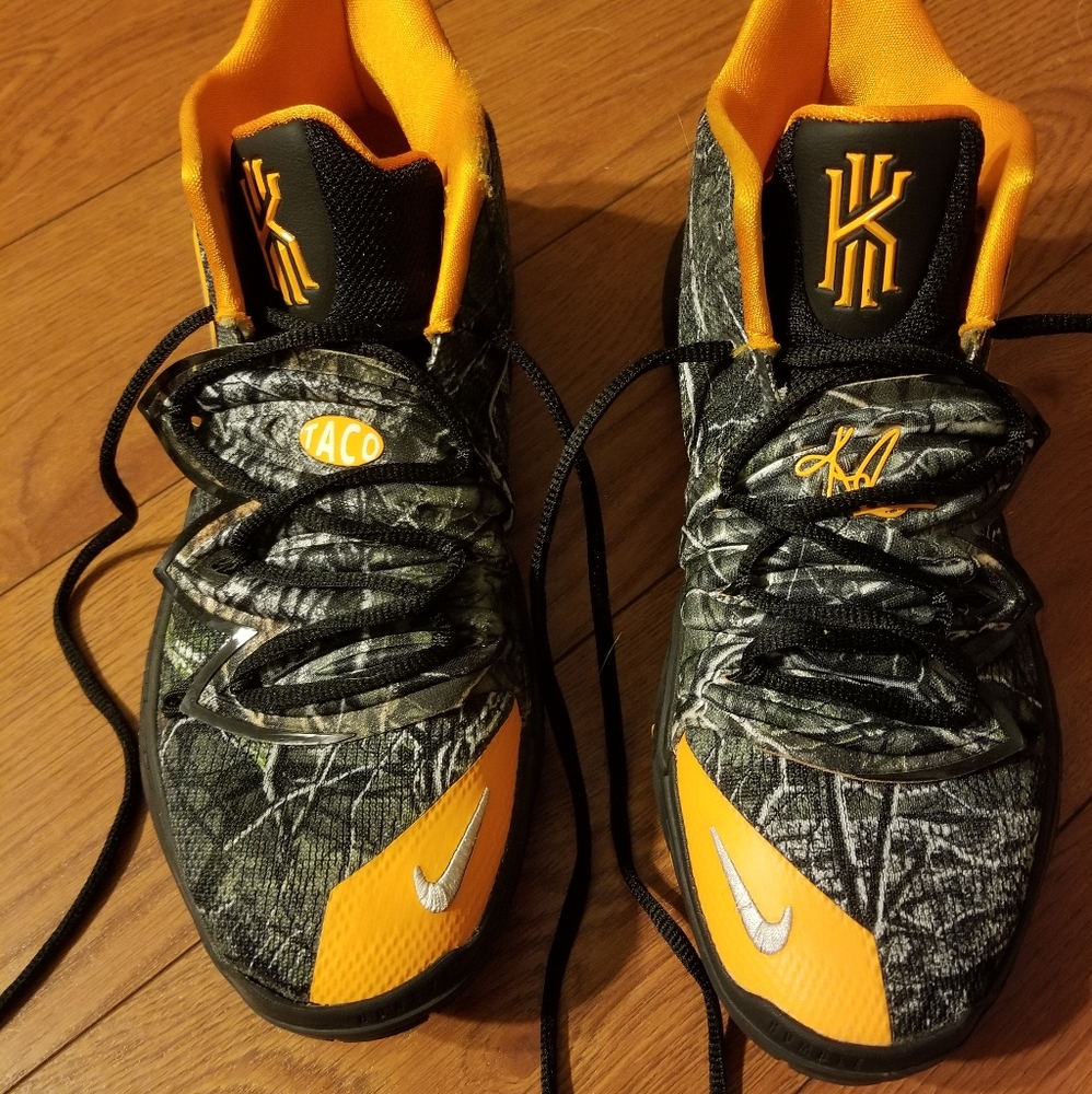 Nike Kyrie 5 "Taco" shoes